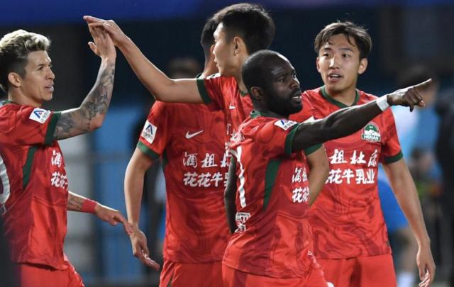 星空体育-【中超】钟义浩阿奇姆彭破门 河南3比1逆转海牛