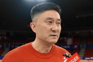 星空体育下载-杜锋谈G2：还是立足自身 把G1不好的地方明确 知道自身优势和不足