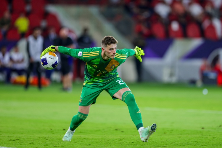 星空体育下载-迪马：利雅得胜利门将本托即将租借加盟热那亚，买断费850万欧