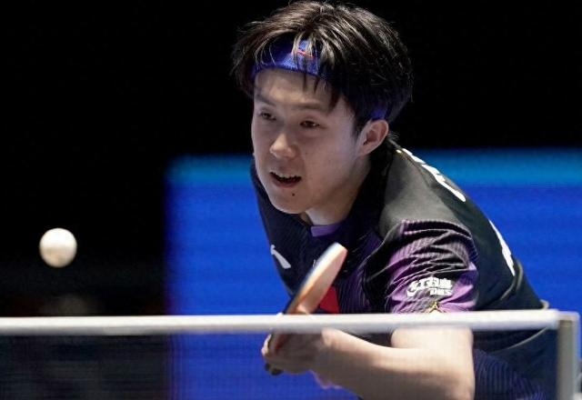 星空体育app-乒乓球亚洲杯：王楚钦连赢3场出线！张本智和输黄镇廷仍晋级16强|艾多斯|瓦哈卜|冯翊新|选手|小组赛_新浪体育_新浪新闻